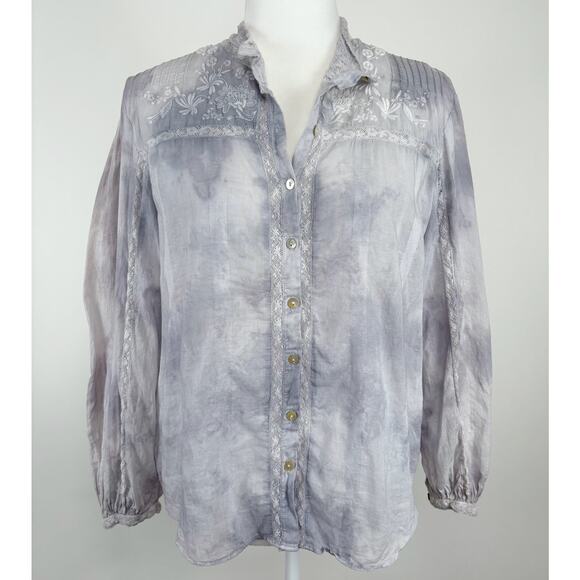 LoveShackFancy Ronda Top in Washed Denim Size Large Embroidered Peasant Tie-Dye - Picture 2 of 12